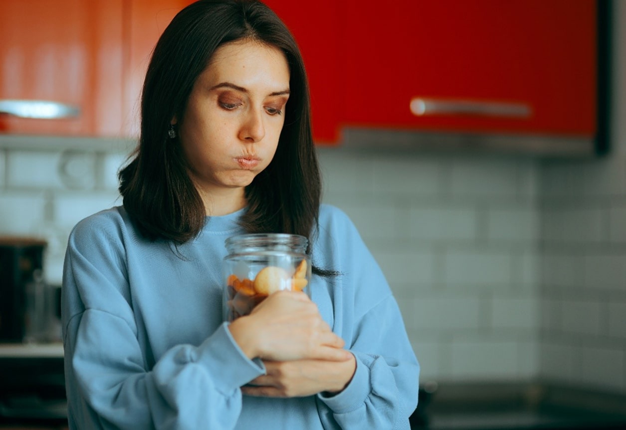 How to Manage Menopause Sugar Cravings (Without Relying on Willpower)